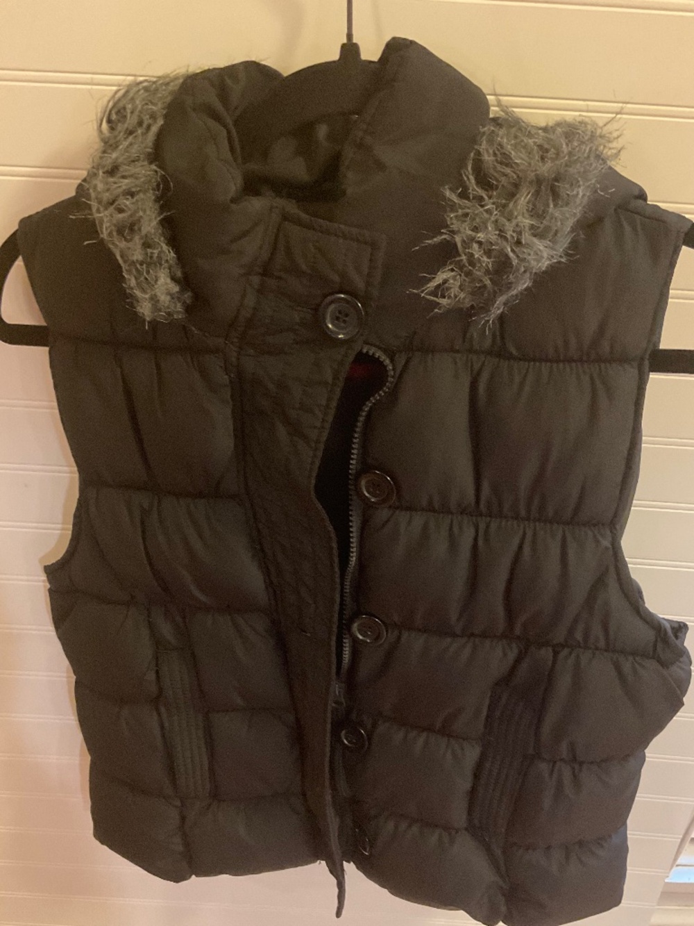 Arizona Jean CO Black Puffer Vest L Faux Fur Hood Quilted